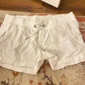white flowy shorts